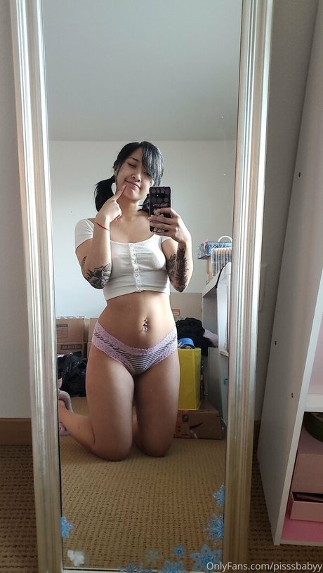 Foto di nudo di fuga di OnlyFans di Pisssbabyy
