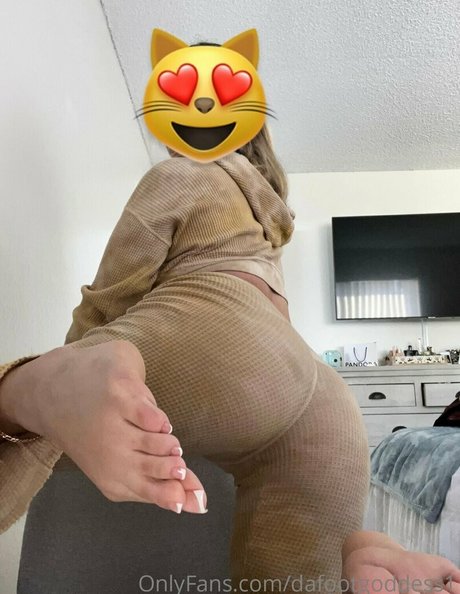 Dafootgoddess1