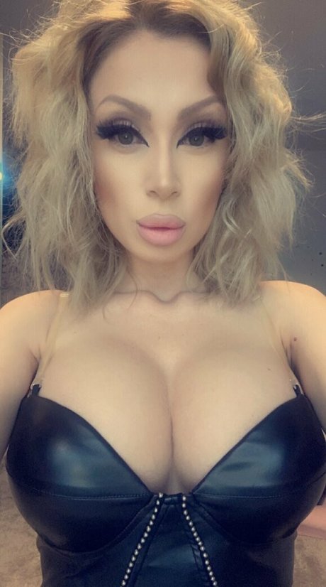 Foto di nudo di fuga di OnlyFans di Evavixenfree