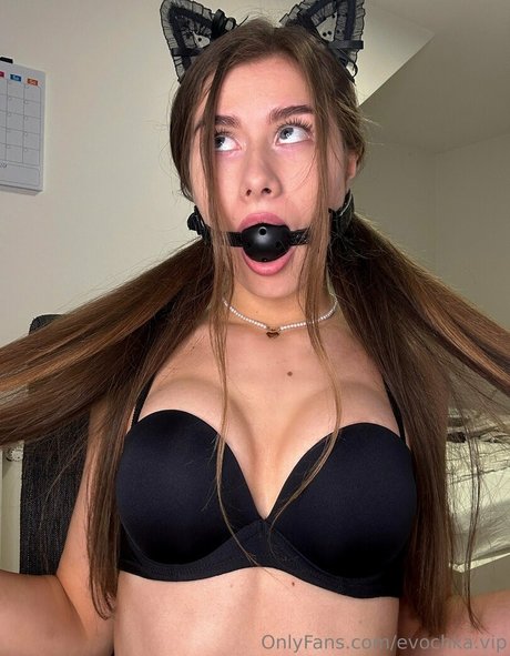 Foto di nudo di fuga di OnlyFans di Evamoorevip