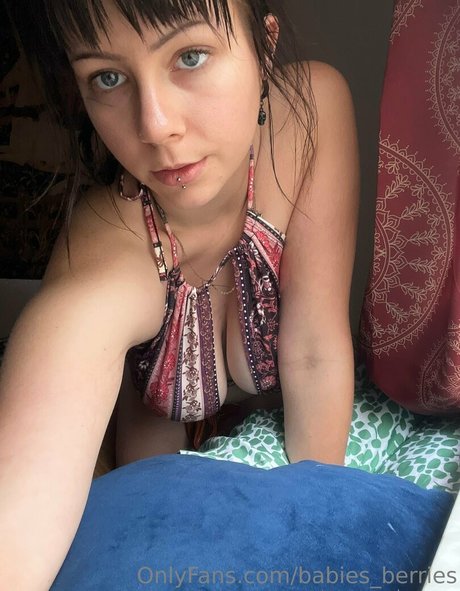 Foto di nudo di fuga di OnlyFans di Badiemerry