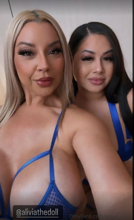 Foto di nudo di fuga di OnlyFans di Bimbointraining