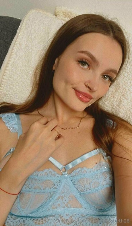 Foto di nudo di fuga di OnlyFans di Angelelizabeth28