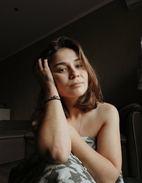 Foto di nudo di fuga di OnlyFans di Annechkamorozova
