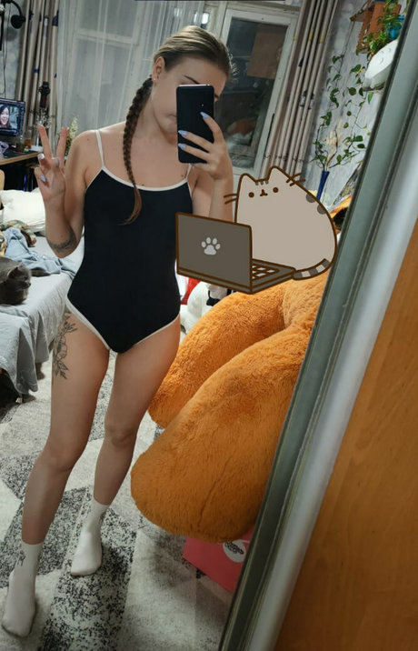 Foto di nudo di fuga di OnlyFans di Aninya