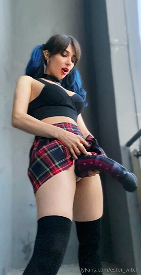 Foto di nudo di fuga di OnlyFans di Esterwitch