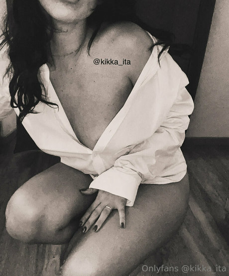 Foto di nudo di fuga di OnlyFans di Kikkaita