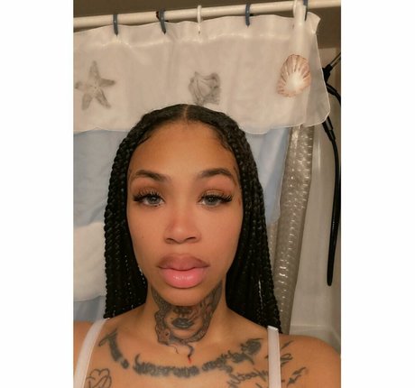 Foto di nudo di fuga di OnlyFans di Cynthia Rose