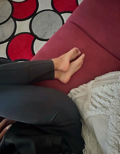 Foto di nudo di fuga di OnlyFans di Clomaj