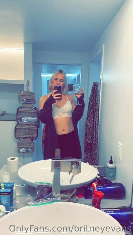 Foto di nudo di fuga di OnlyFans di Britneyevans