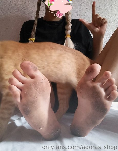 Foto di nudo di fuga di OnlyFans di Adorasshop