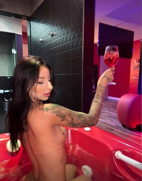 Foto di nudo di fuga di OnlyFans di Bruna Fortaleza