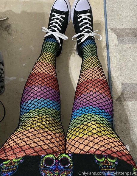 Dizzykittenpaws