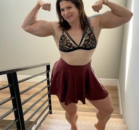 Eva The Supergirl