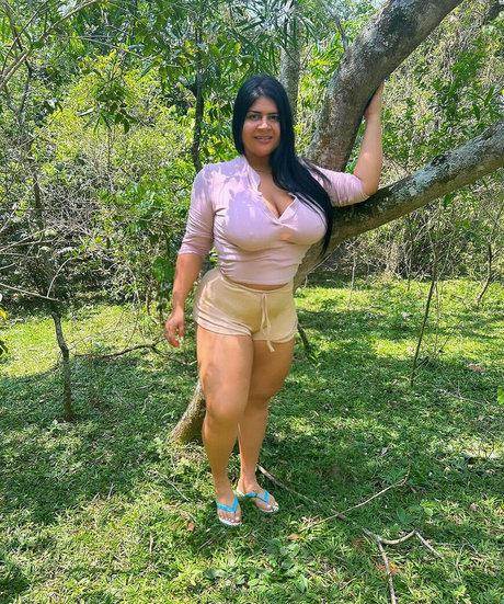 Foto di nudo di fuga di OnlyFans di Guada Gamarra