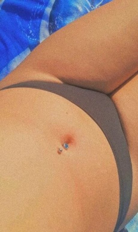 Foto di nudo di fuga di OnlyFans di Eduuardagabiigaabiiiee