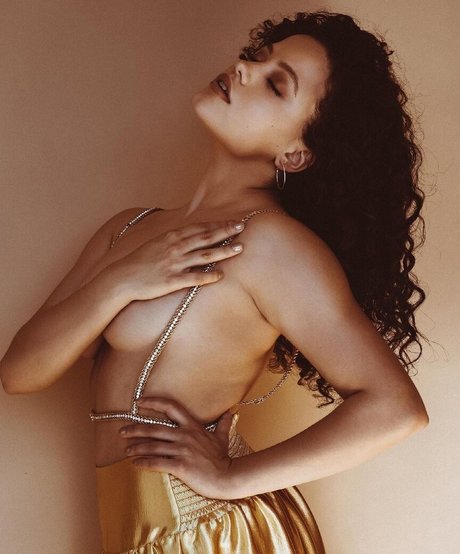 Sarah Jeffery