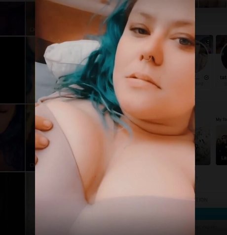 Foto di nudo di fuga di OnlyFans di Krystal Sky