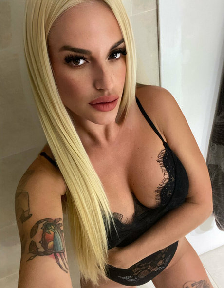 Foto di nudo di fuga di OnlyFans di Bebitagold