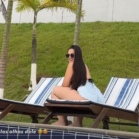 Foto di nudo di fuga di OnlyFans di Ana Ferroni