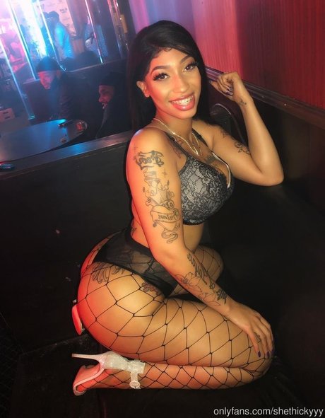 Shethickyyy