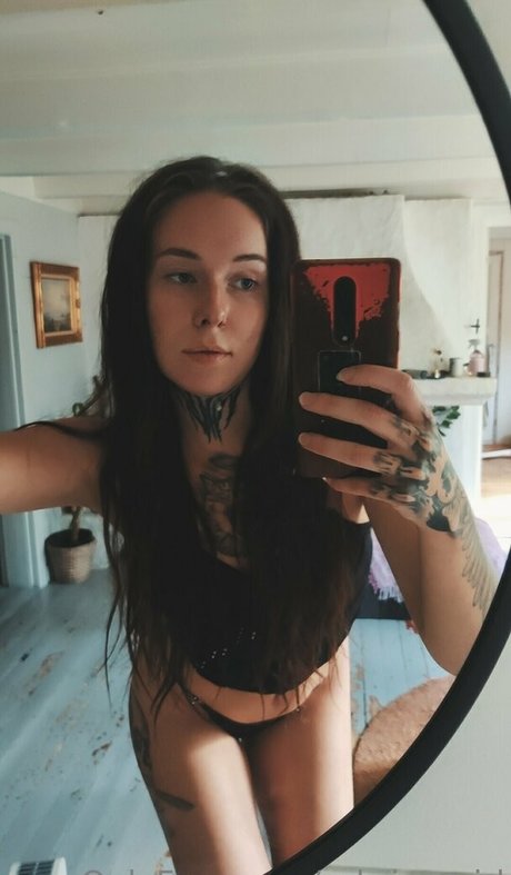 Foto di nudo di fuga di OnlyFans di Schrimpgirl