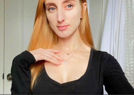 Foto di nudo di fuga di OnlyFans di Onlysukoshi