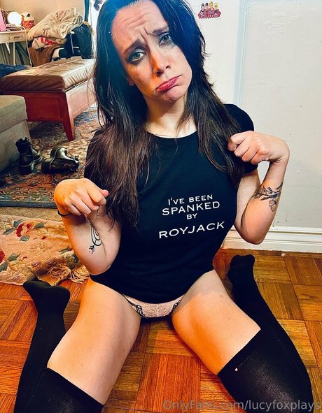 Lucyfoxplays