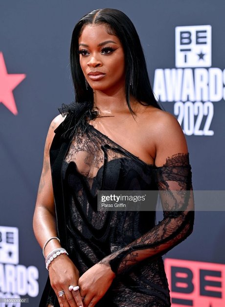 Foto di nudo di fuga di OnlyFans di Ari Lennox