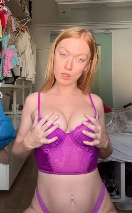 Foto di nudo di fuga di OnlyFans di Girllikeme94