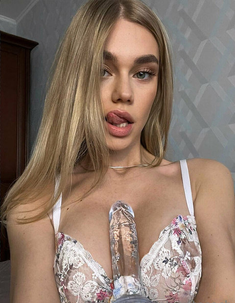 Foto di nudo di fuga di OnlyFans di Uwetpeach