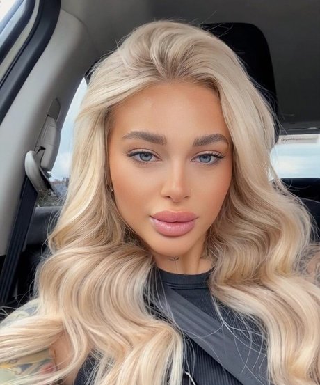 Angelika Kramer