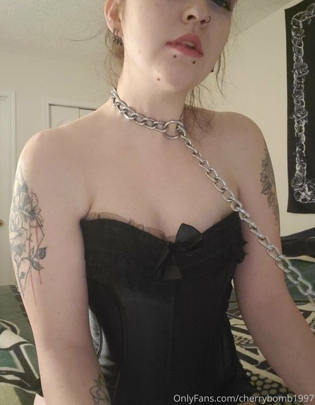 Foto di nudo di fuga di OnlyFans di Dreadfuldesire