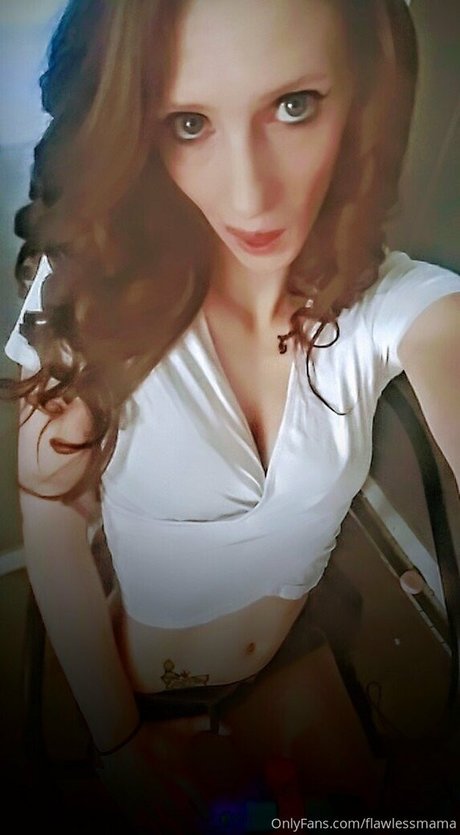 Foto di nudo di fuga di OnlyFans di Flawlessmama