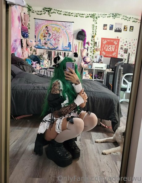 Foto di nudo di fuga di OnlyFans di Cosplayadore