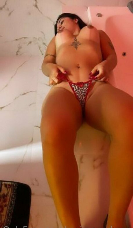 Foto di nudo di fuga di OnlyFans di Maira Pedroso