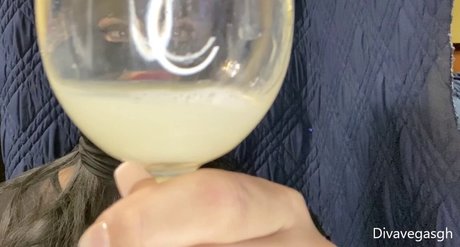 Foto di nudo di fuga di OnlyFans di Divavegasgh