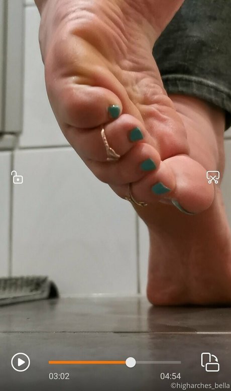 Higharchesbella