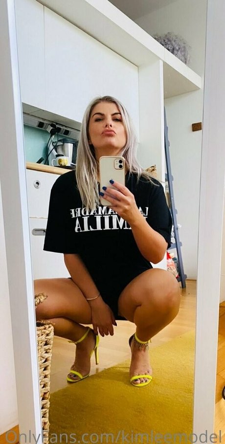 Playfulhousewife