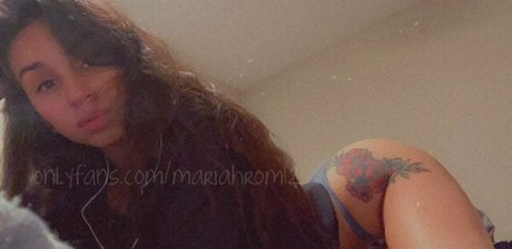 Foto di nudo di fuga di OnlyFans di Mariahrom12