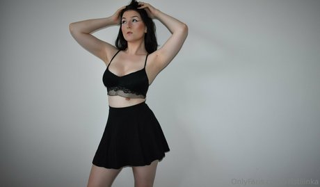 Foto di nudo di fuga di OnlyFans di Kristiiinka