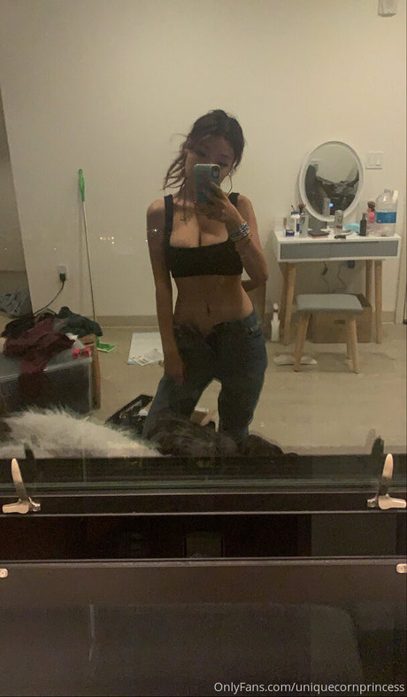 Foto di nudo di fuga di OnlyFans di Uniquecornprincess