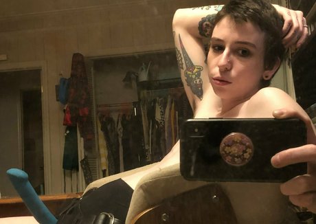 Foto di nudo di fuga di OnlyFans di Faguettemikah