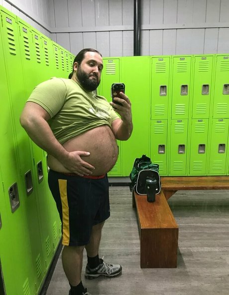 Foto di nudo di fuga di OnlyFans di Beefyrog