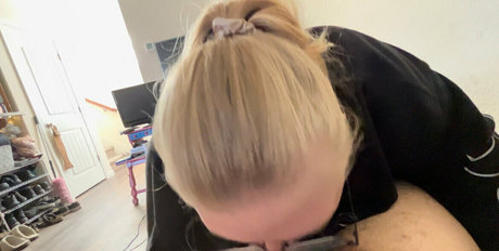 Foto di nudo di fuga di OnlyFans di Hneybadger