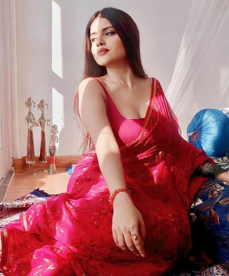 Foto di nudo di fuga di OnlyFans di Nidhi Chaudhary