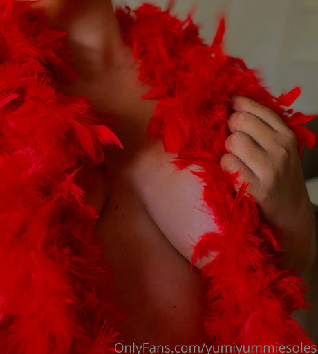 Foto di nudo di fuga di OnlyFans di Yumiyummiesoles