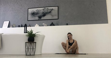 Foto di nudo di fuga di OnlyFans di Flexmissanna
