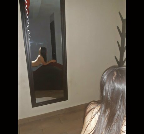 Foto di nudo di fuga di OnlyFans di Candy Kath