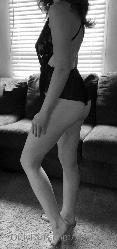 Foto di nudo di fuga di OnlyFans di Xlaylalove